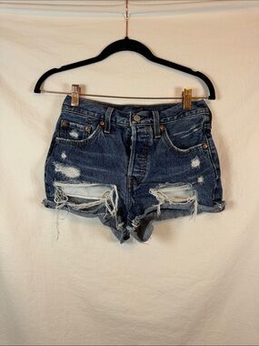 Levi’s Distressed Jean Shorts 25